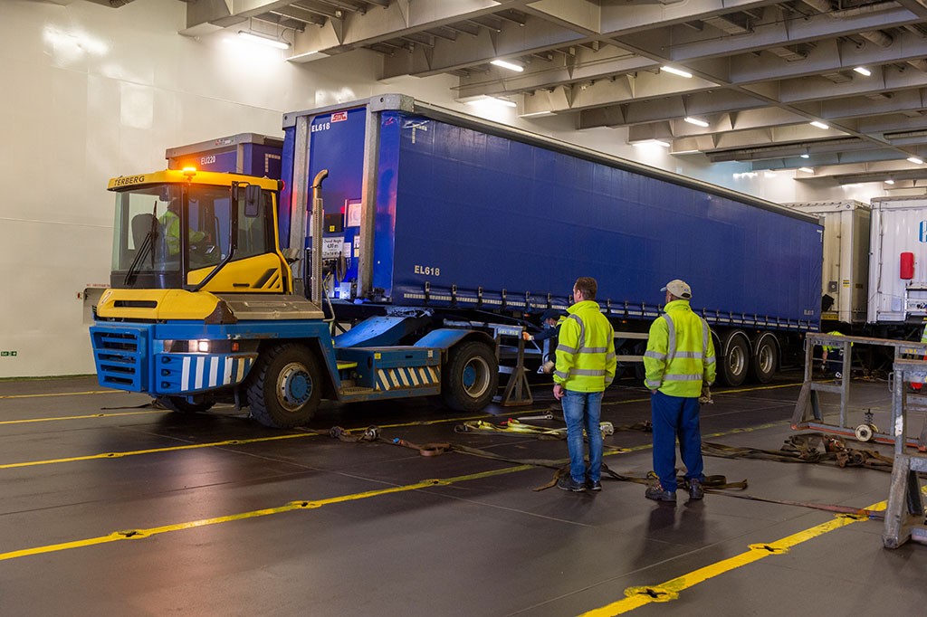 Generous Ford Employees Donate Tonnes of Aid to Ukraine Conflict Victims   